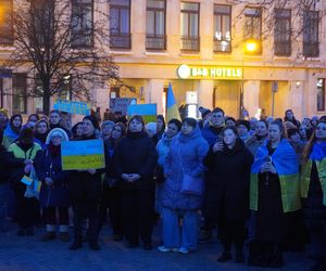 Manifestacja w trzecią rocznicę wybuchu wojny w Ukrainie