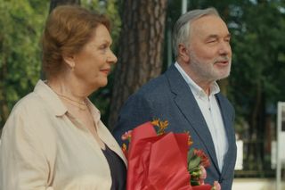 Barwy szczęścia odc. 3108. Józefina Rawiczowa (Elżbieta Jarosik), Andrzej Zastoja-Modelski (Leon Charewicz)