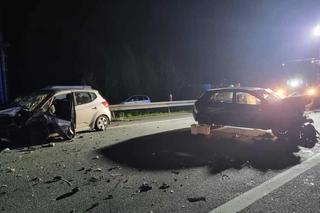 Koszmarna kraksa pod Tarnowem! Dwie kobiety w ciąży trafiły do szpitala po czołowym zderzeniu