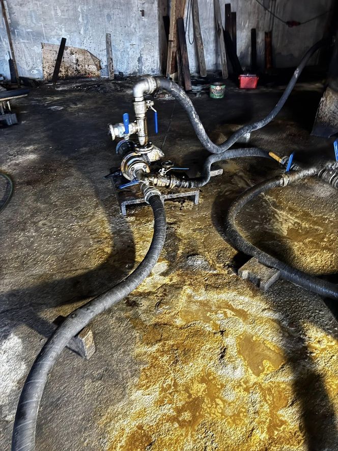 Alarm w Inowrocławiu! Ktoś zrzucił bardzo niebezpieczną substancję do kanalizacji