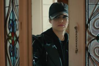 Zakazany owoc. Nocny koszmar: Julia dusi Yildiz poduszką