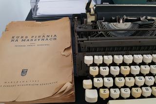 Maszyny do pisania na wystawie w Bydgoszczy