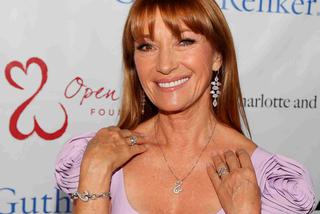 Doktor Quinn oddaje klejnoty na biedne dzieci