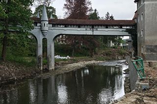 Ukryty skarb Lądka-Zdroju. Jedyny taki most w Polsce przetrwał powódź 