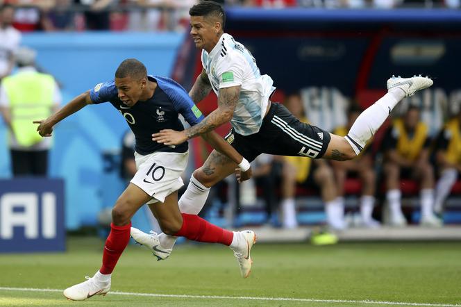 Mundial 2018: Kylian Mbappe ma supermoc! Jest szybszy niż samochód w Warszawie