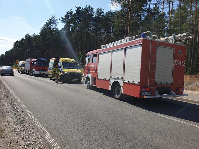 Groźny wypadek w podbydgoskim Bożenkowie! Dwie osoby trafił do szpitala [ZDJĘCIA]