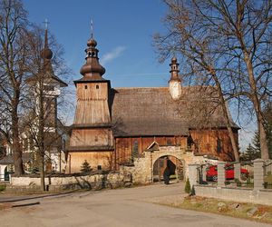 To jedna z najciekawszych wsi w Małopolsce. Jej nazwa jest owiana tajemnicą