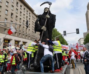 Protest rolników w Warszawie. Demonstracja dotarła do Sejmu 