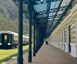  Canfranc Estación, Hiszpania. Dawny dworzec kolejowy zamienił się w luksusowy hotel