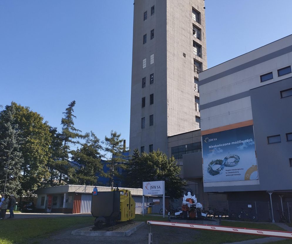 Dramat w kopalni Knurów-Szczygłowice! Górnik uwięziony 850 metrów pod ziemią