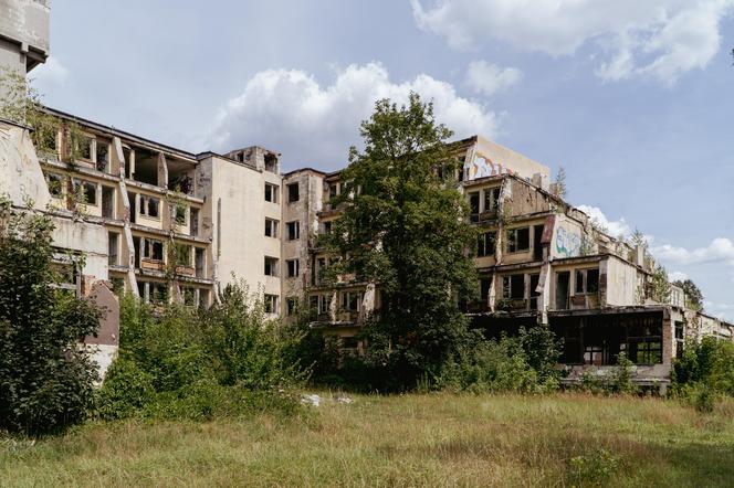 Hotel Sudety w Jeleniej Górze - zobacz zdjęcia ogromnego Zigguratu