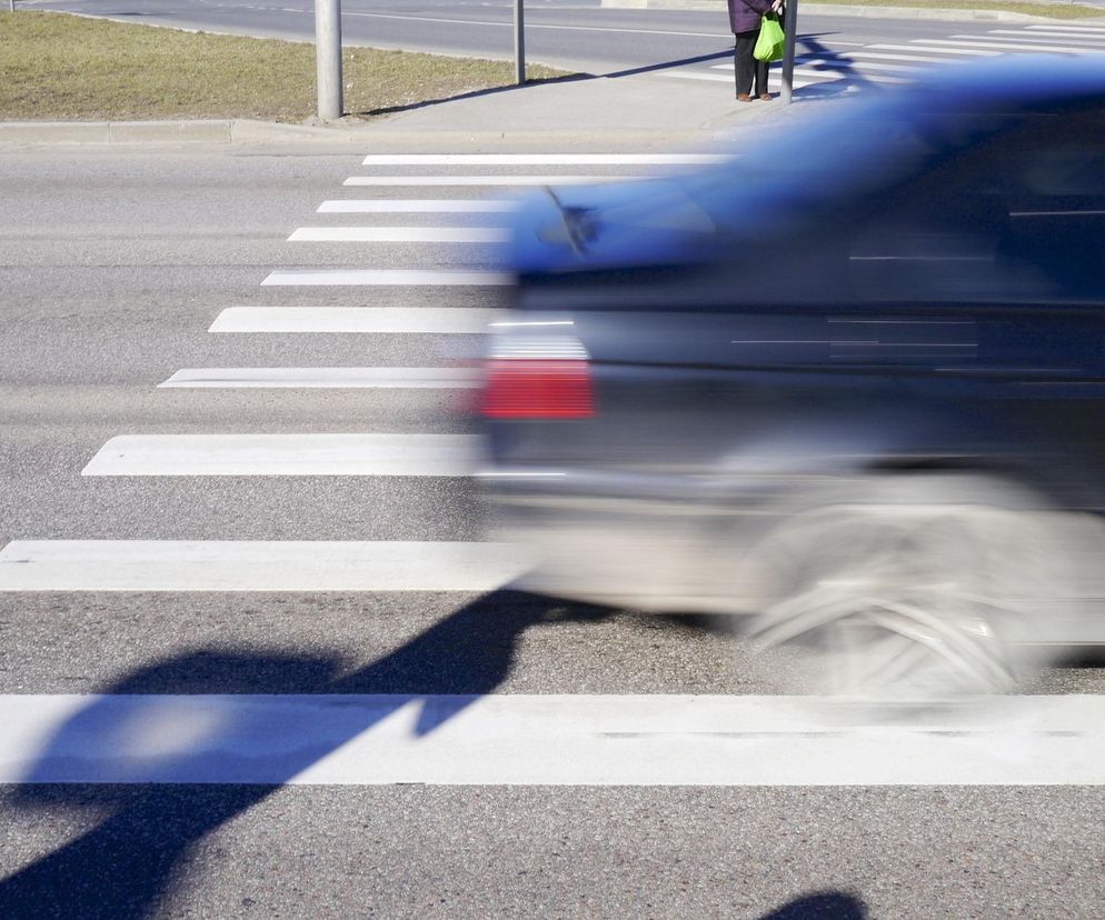 83-latek potrącił 14-latka na przejściu dla pieszych