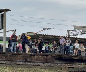 Paraliż na kolei po wypadku w Wesołej