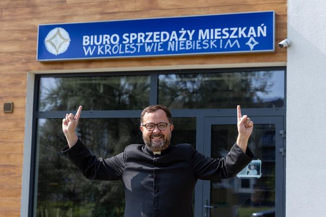 Kaplica pęka w szwach, ksiądz chce ją wykupić. Potrzeba milionów