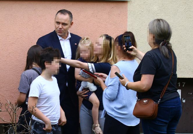 Prezydent Nawrocki zajrzał na stare śmieci