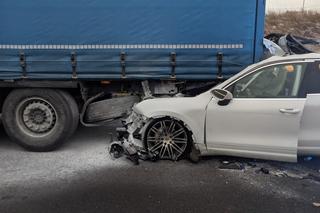 Tragiczny wypadek na S8. Porsche wbiło się w tył naczepy [29.01.2023]