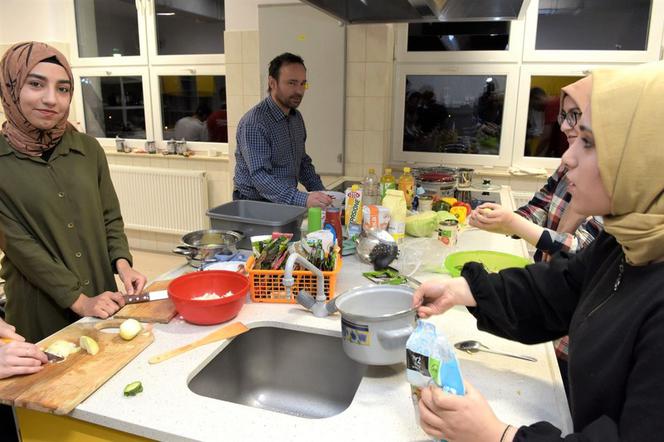  Cooking Day