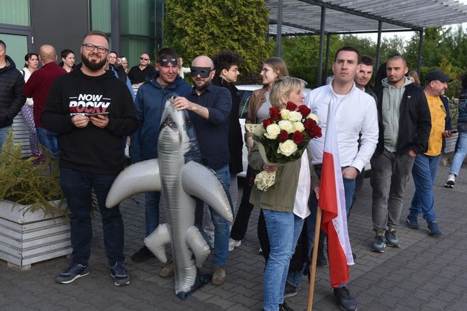 Rafał Trzaskowski, Sławomir Mentzen