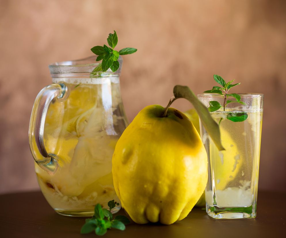 Pigwa w słoikach – przepis na domowy, rozgrzewający kompot na zimę