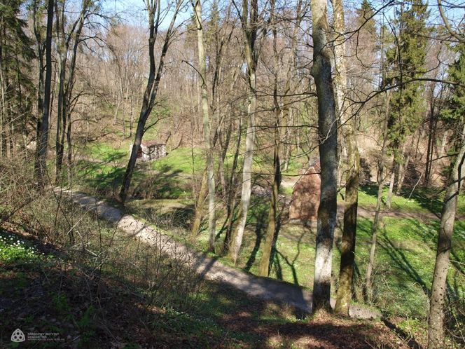 Malutką wieś nazywają "Warmińską Jerozolimą". Przyciąga prawdziwe tłumy