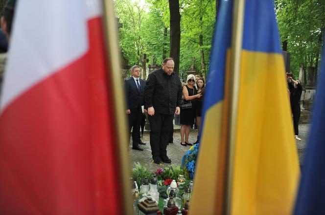 Podczas cichej, zorganizowanej bez rozgłosu uroczystości Ukraińcy oddali hołd żołnierzowi ochotnikowi