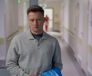 Przyjaciółki 25 sezon, odc. 302. Oskar Madeja (Jakub Wesołowski)