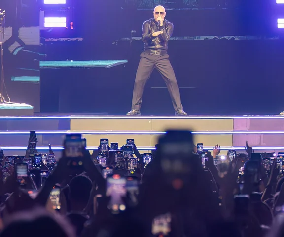 Tak wyglądał koncert Pitbulla! Artysta rozkręcił imprezę w Krakowie 