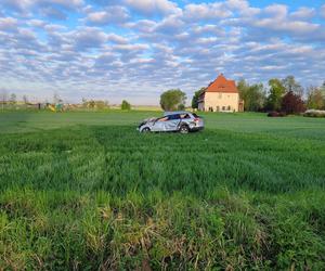 Śmiertelny wypadek pod Chełmżą! 32-latek z audi nie przeżył zderzenia z fordem [ZDJĘCIA]. 