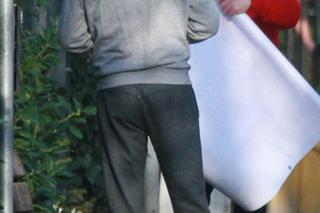 Pracowity poranek premiera Donalda Tuska. Zawiesił plakat i pobiegł dalej