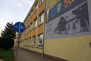 Złoty jubileusz. Publiczna Szkoła Podstawowa nr 1 w Białobrzegach obchodzi 50 - lecie 