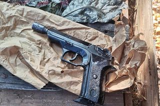 80-latek ukrył arsenał w ulach. Policjanci czegoś takiego jeszcze nie widzieli