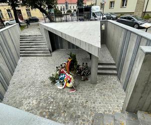 Skwer Pamięci Ofiar Holokaustu już gotowy