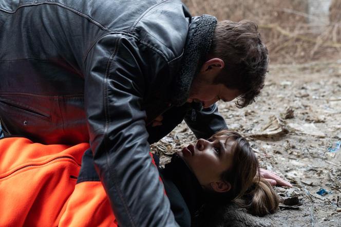 Na dobre i na złe, odcinek 812: Nowy bohater Roznerskiego odbije Michałowi Hanię? Uroczy samotnik podbije serca wszystkich i ślubu nie będzie - WIDEO, ZDJĘCIA