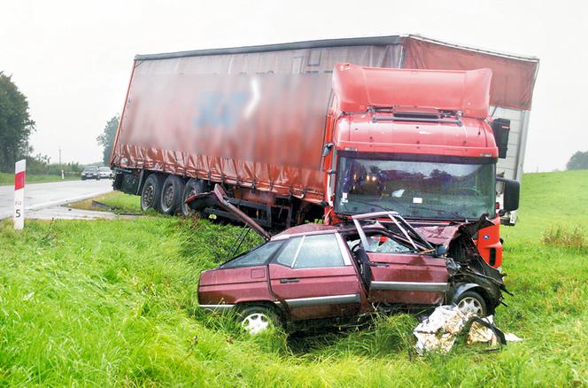 TIR zmieżdżył rodzinę