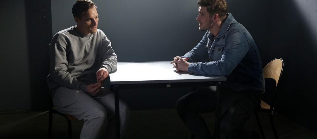 M jak miłość, odc. 1510: Marcin (Mikołaj Roznerski), Olek (Maurycy Popiel)