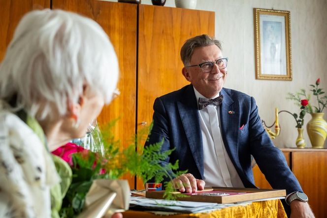 100-letnia pani Bernadetta zdradza swój sekret długowieczoności! To zaskoczy niejednego