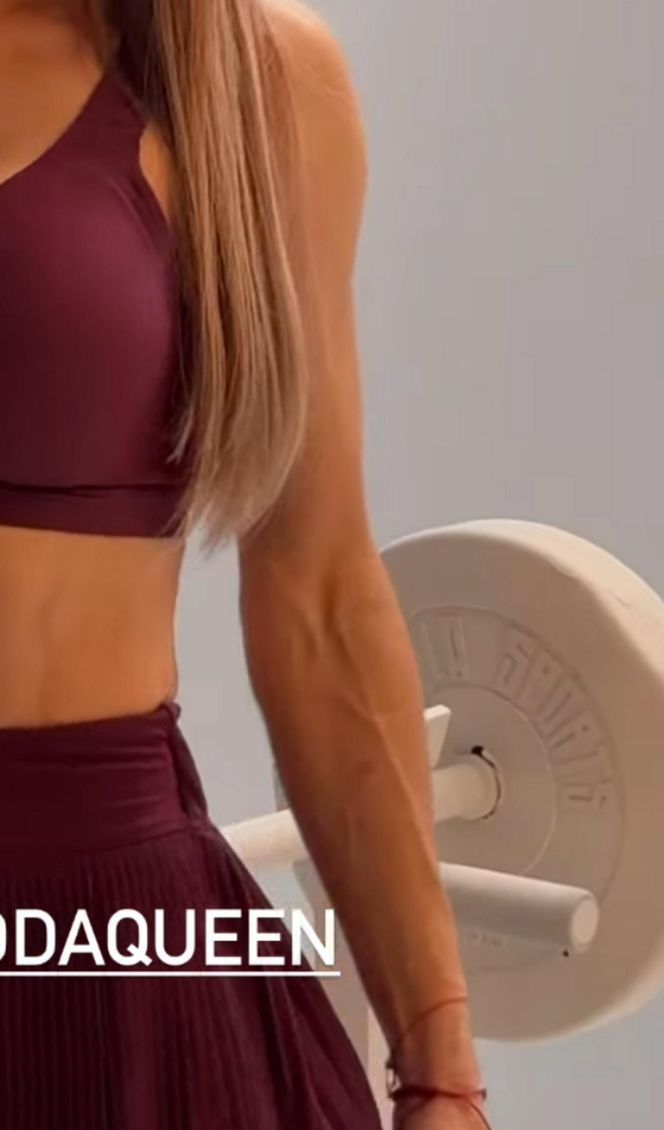 Wyżyłowana Doda wylewa siódme poty