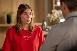 Na Wspólnej, odc. 3981. Mariusz Czerski (Mariusz Zaniewski), Ola (Marta Wierzbicka)