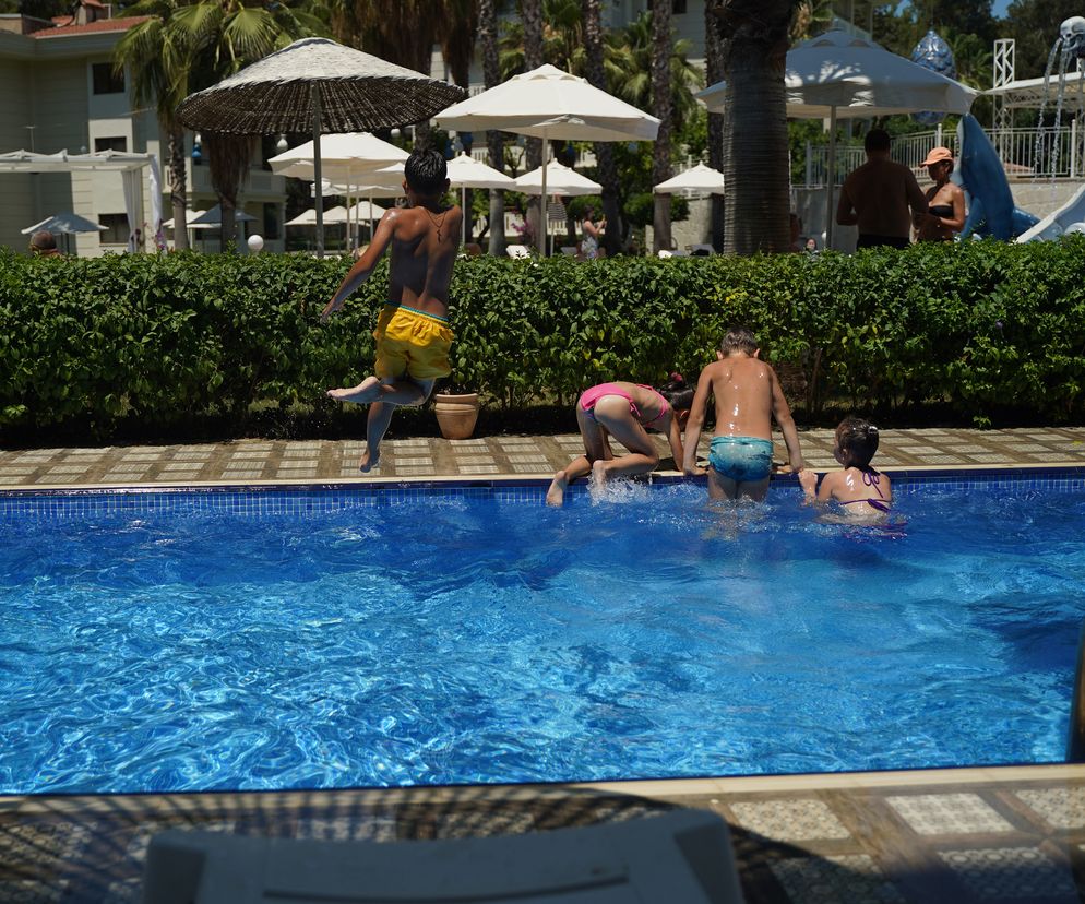 Te groźne pasożyty czyhają w basenach. Pierwsze objawy nawet po kilku godzinach