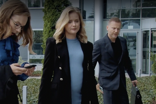 M jak miłość, odcinek 1686: Julia (Marta Chodorowska), Andrzej (Krystian Wieczorek), Sylwia (Hanna Turnau)