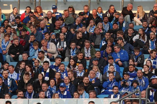 Kibice na Stadionie Śląskim podczas Wielkich Derbów Śląska (16.03.2024)