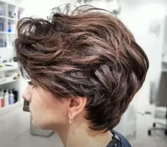 Najlepsze fryzury dla kobiet po 60-tce na 2023
