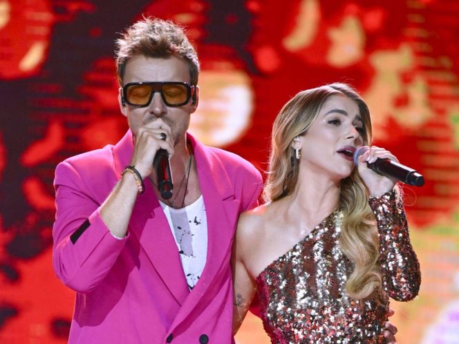 Julia Żugaj i Piotr Kupicha na scenie w Sopocie