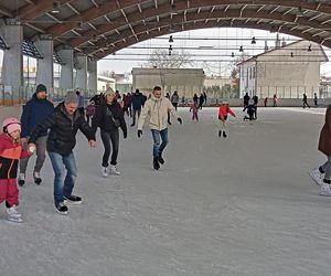 Gdzie na lodowiska w regionie? Sprawdź godziny otwarcia i cenniki