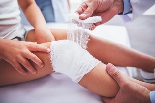  Czosnóżka domowym sposobem na infekcje? Ta terapia zaskoczyła internautów
