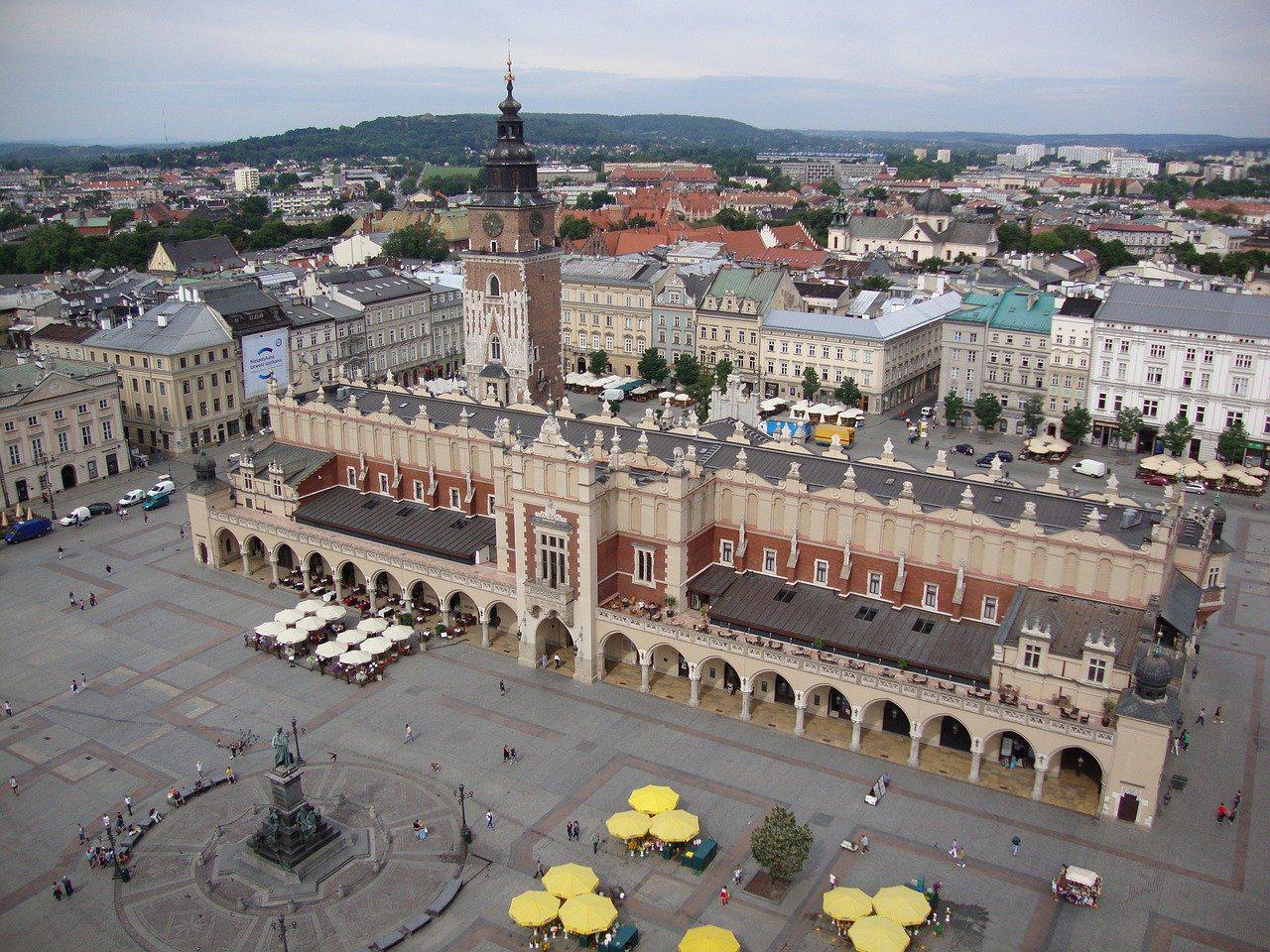 Uliczni artyści wrócą na Rynek Główny w Krakowie? Tak zapewniają urzędnicy