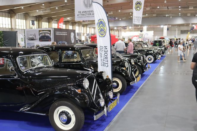 Retro Motor Show rozpoczęte! Wyjątkowe samochody na MTP!