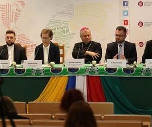 Bp Leszkiewicz: w Niedzielę Misyjną możemy przyjrzeć się dojrzałości naszej wiary. 