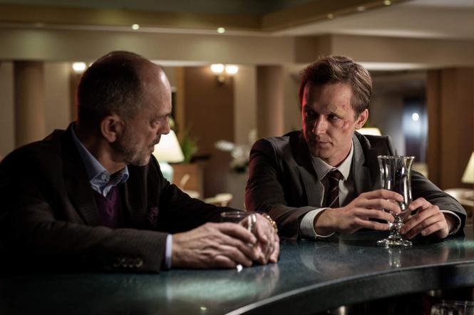 Chyłka - Zaginięcie odc. 4. Kordian Oryński Zordon (Filip Pławiak), Harry McVay (Jacek Koman)