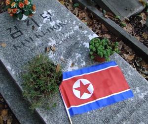 Grób Kim Ki Dok na Cmentarzu Osobowickim. Wzruszająca historia dziewczynki z Korei Północnej